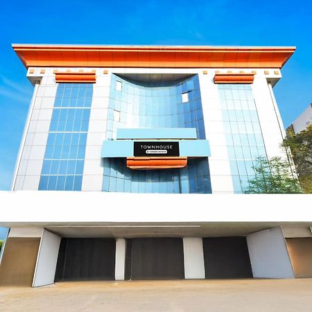 Super Townhouse Ameerpet Balkampet Road Haïdarabad Extérieur photo