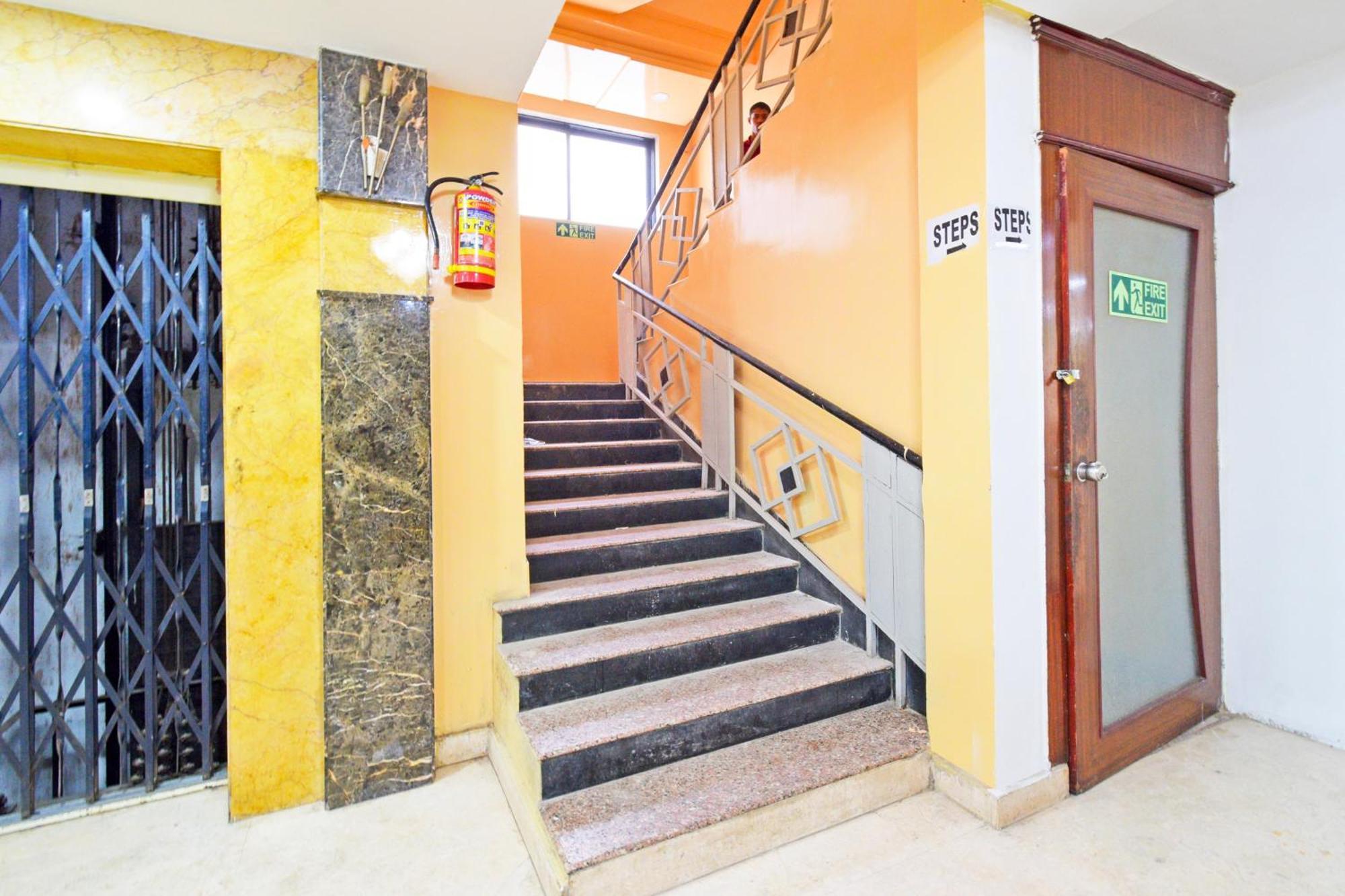 Super Townhouse Ameerpet Balkampet Road Haïdarabad Extérieur photo